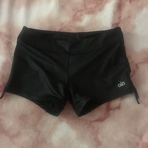 Alo Yoga Sweat It Shorts Size S Black